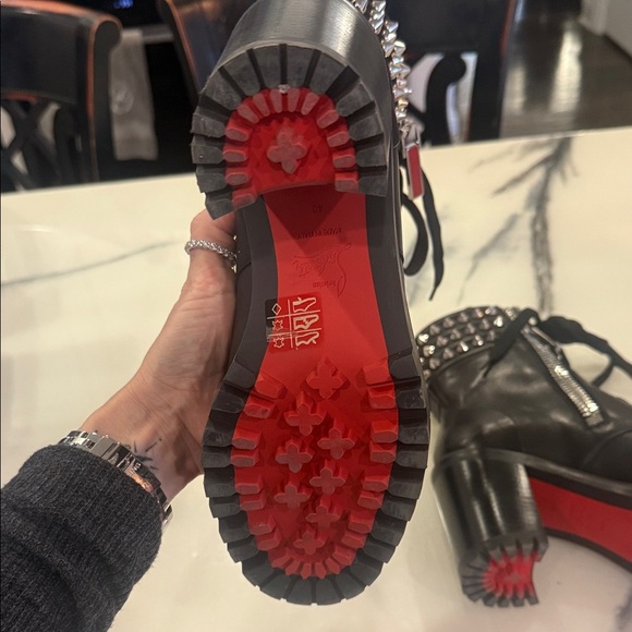 Christian louboutin 40 Black Studded Lace-Up Ankle Boots. Perfect condition - Picture 7 of 9